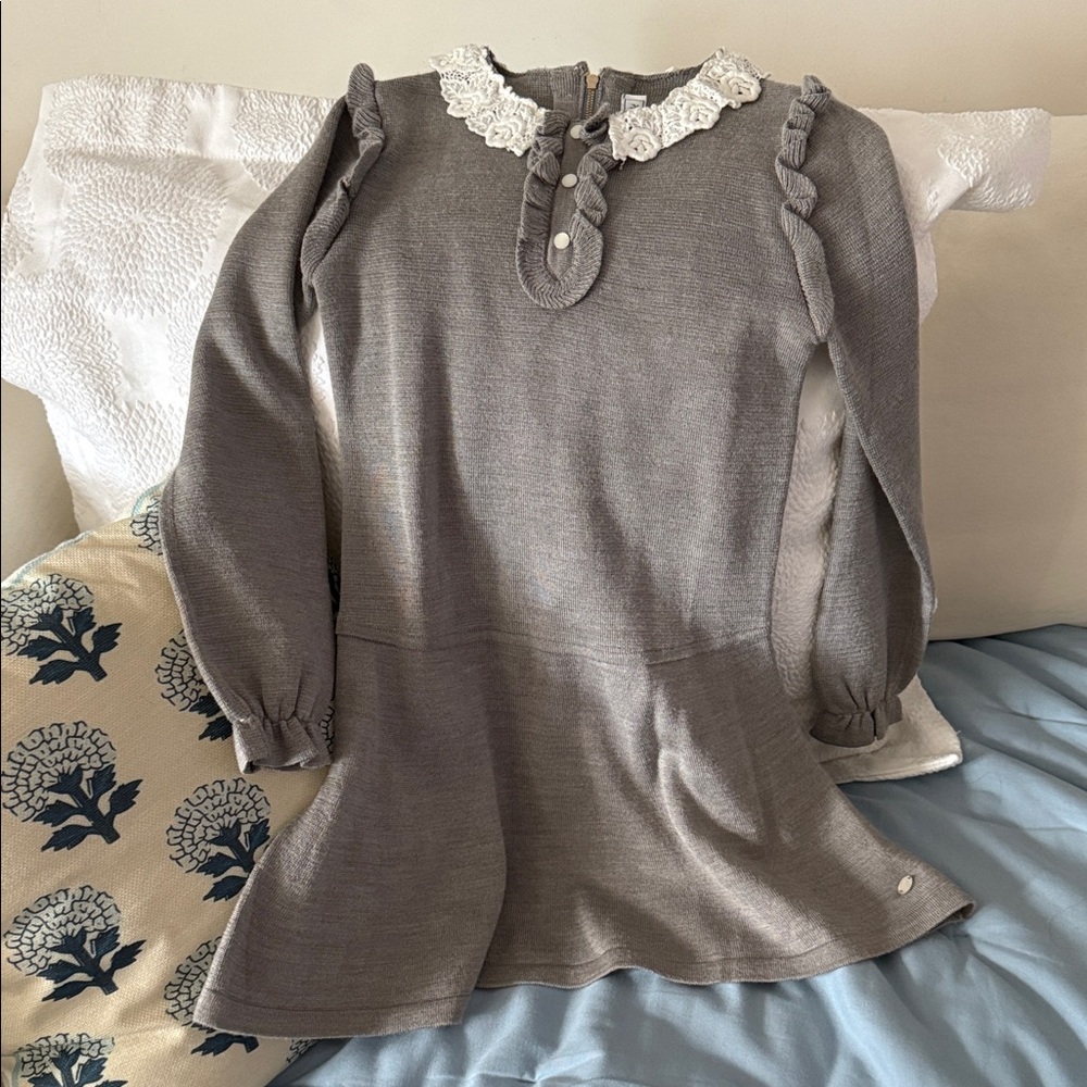 Tartine et Chocolat Gray Blouse with White Lace Collar